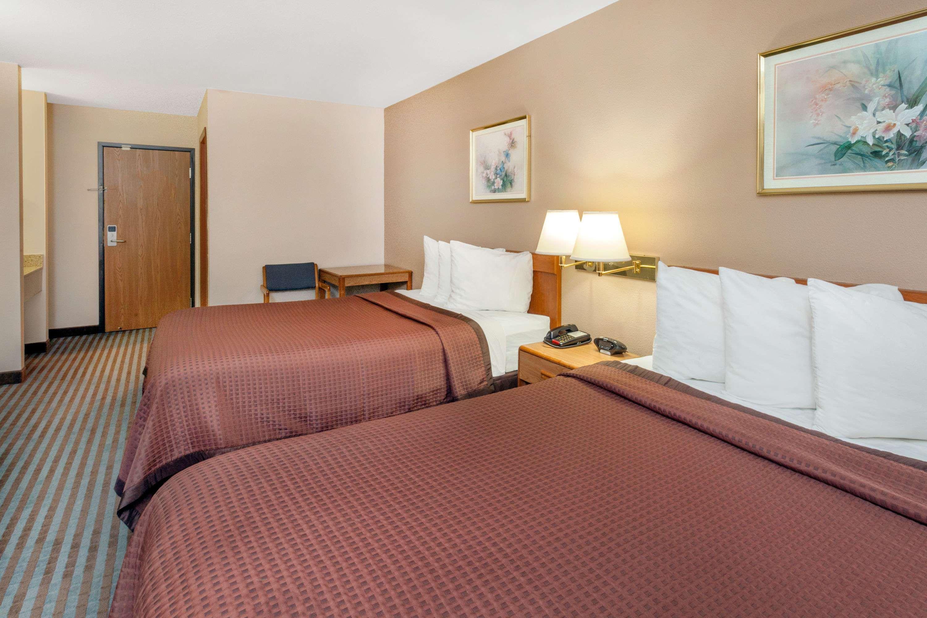 Days Inn By Wyndham Τσάρλεστον Εξωτερικό φωτογραφία